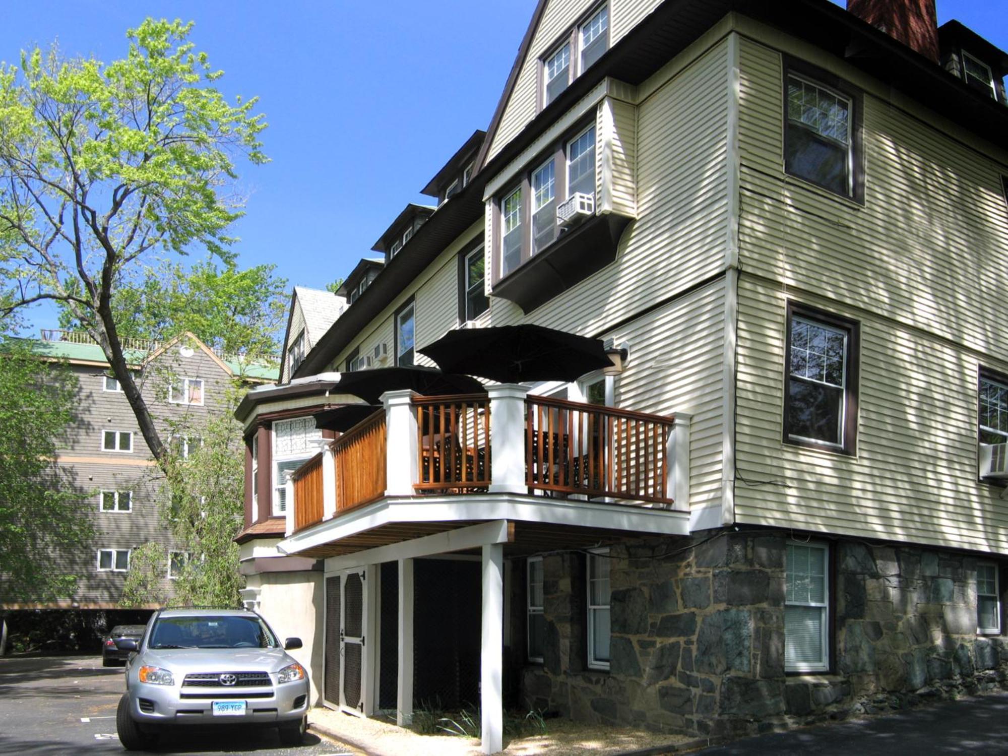 Longwood Inn Brookline Ngoại thất bức ảnh