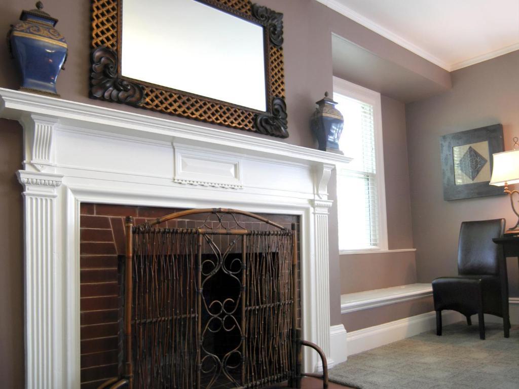 Longwood Inn Brookline Ngoại thất bức ảnh